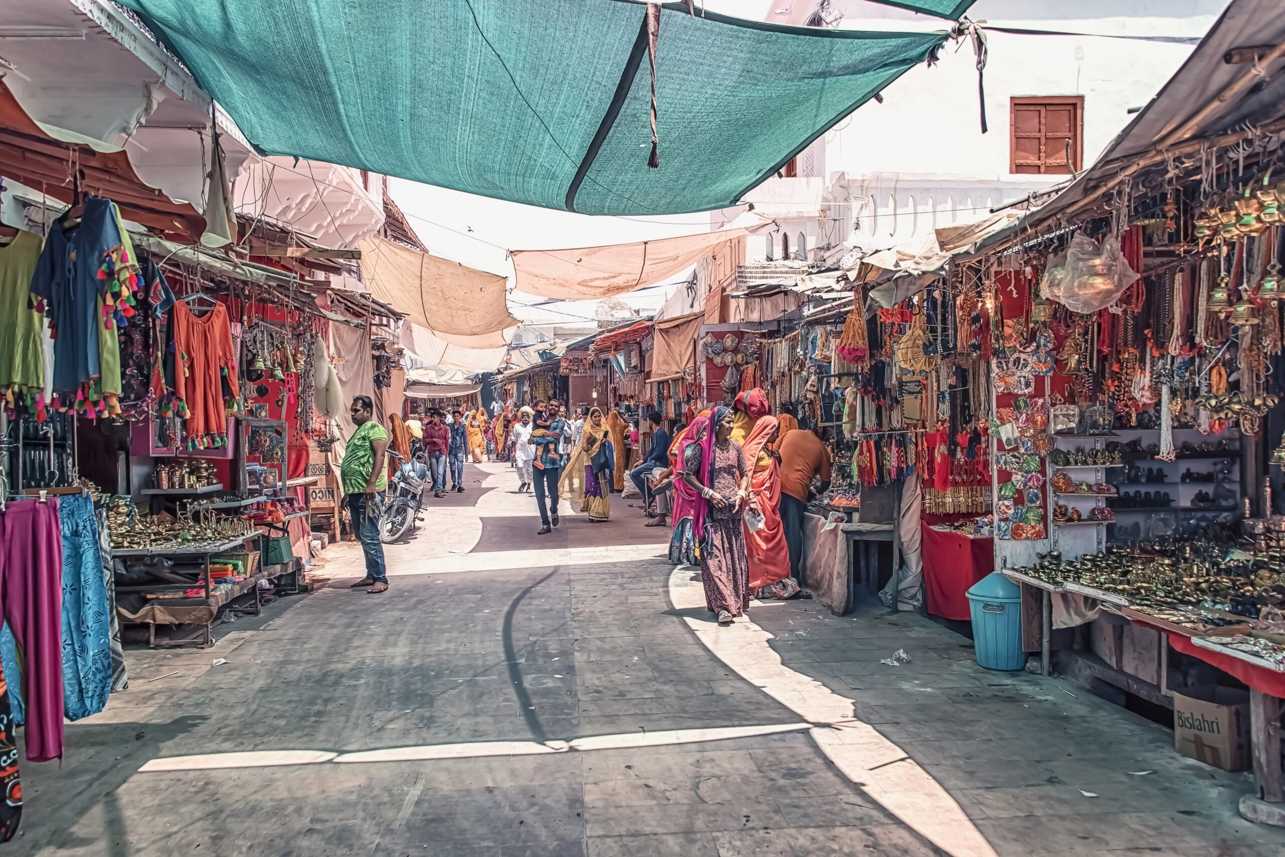 Location 6. Jaipur Bazaars – Shopper’s Paradise